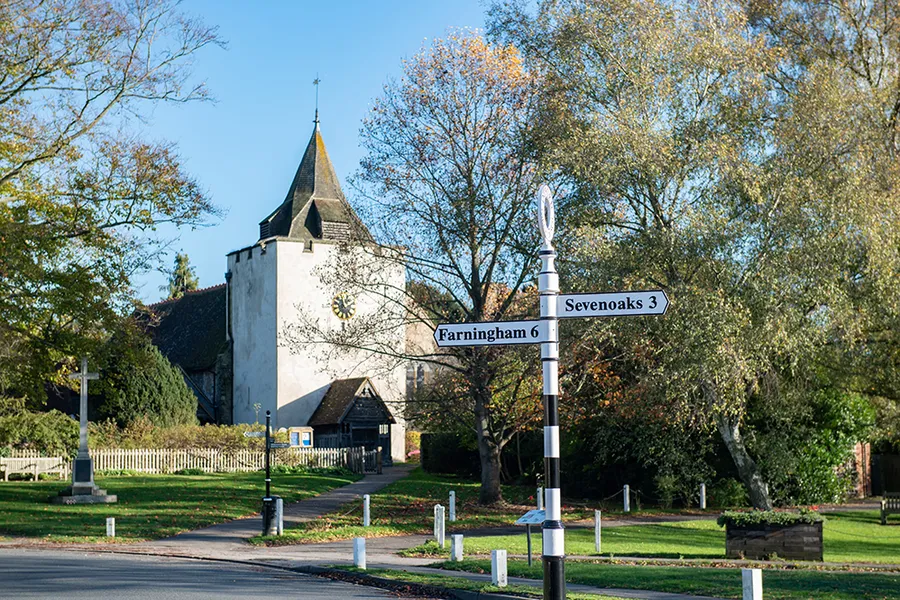 Local and knowledgeable image